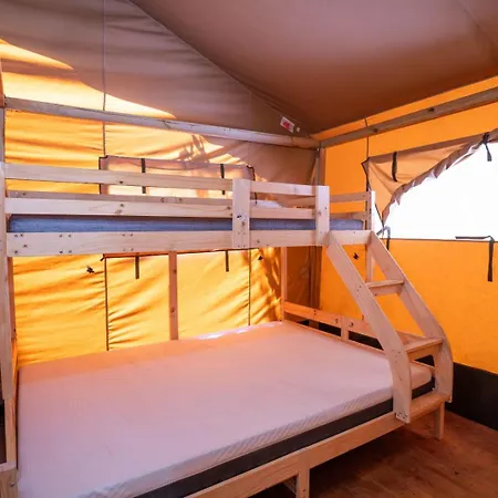Glamping Eco Campus アパート Pioppo